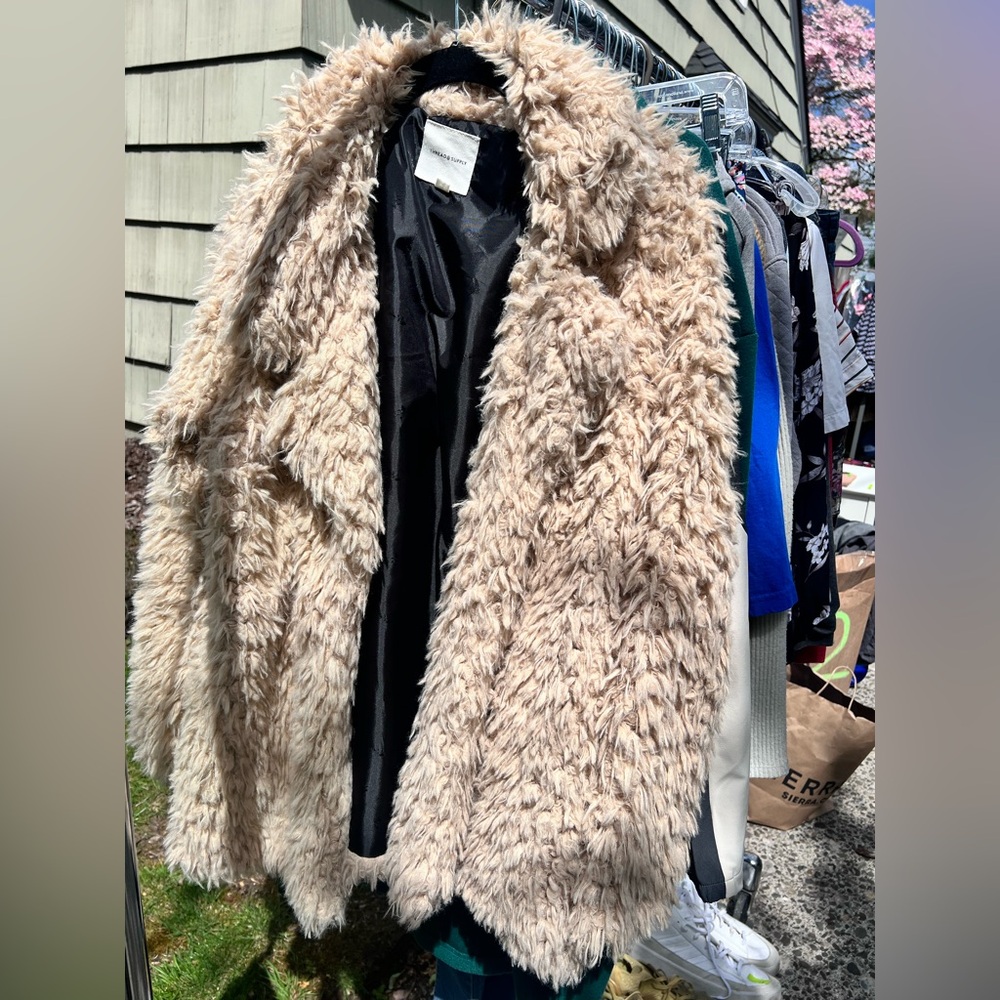 Thread & Supply Cream Teddy Jacket Luxurious Faux Fur